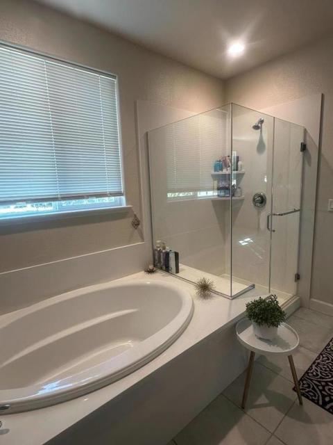 755 Alicante Drive, Hollister CA: https://media.crmls.org/mediaz/2708df6d-0644-457d-80f7-ac26356d93ce.jpg