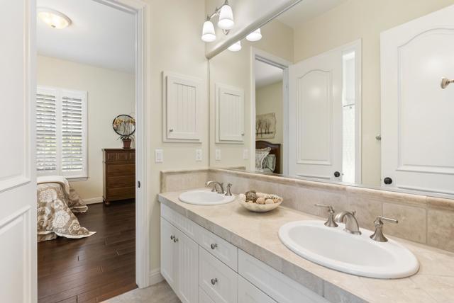 Detail Gallery Image 34 of 52 For 7062 Crystalline Dr, Carlsbad,  CA 92011 - 4 Beds | 2/1 Baths
