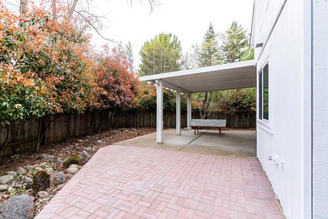4200 Ciello Court, Cameron Park CA: https://media.crmls.org/mediaz/27097ca2-47f3-416d-b38e-d8da2891b9b0.jpg