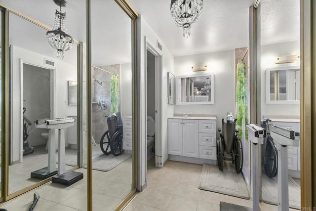 Detail Gallery Image 24 of 36 For 6802 Maury Dr, San Diego,  CA 92119 - 4 Beds | 2/1 Baths