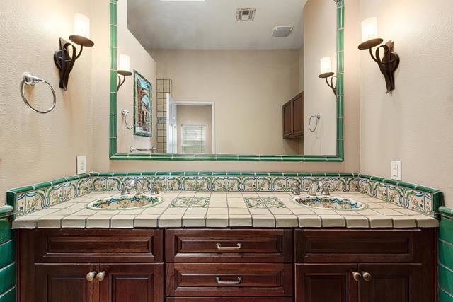 78270 Avenida Nuestra, La Quinta CA: https://media.crmls.org/mediaz/270ae69f-a807-4197-a79d-9507d766f3b0.jpg