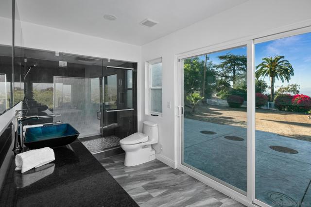 5030 Helix Ter, La Mesa CA: https://media.crmls.org/mediaz/270c30be-cb89-4f70-8241-7c1efb1f11e6.jpg