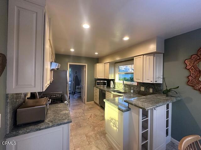 Detail Gallery Image 21 of 27 For 2295 Hillcrest Dr, Ventura,  CA 93001 - 2 Beds | 2 Baths