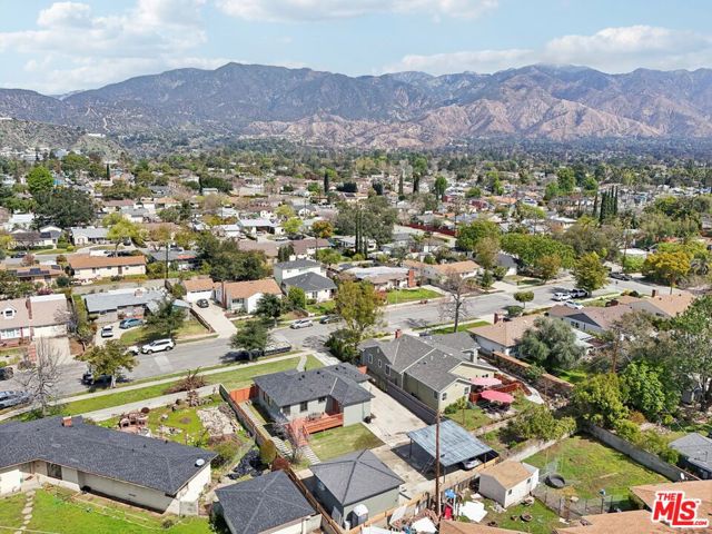 910 Arwin Street, Pasadena CA: https://media.crmls.org/mediaz/270f9721-5885-46bf-b3fe-67e4c4e014ce.jpg