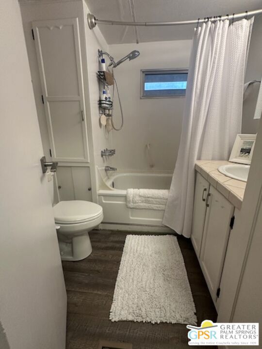 2 McKinley St., Cathedral City CA: https://media.crmls.org/mediaz/2710674e-41b0-4c97-b0f6-b879f158ad54.jpg