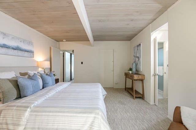 812 San Francisco Court, Stanford CA: https://media.crmls.org/mediaz/27113e14-545d-4527-8d6b-b7d0cbddaf91.jpg