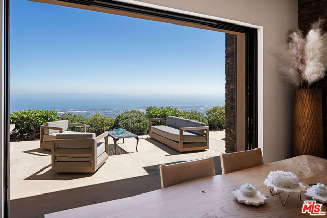5651 W Camino Cielo, Santa Barbara CA: https://media.crmls.org/mediaz/271160b6-16f7-4af5-8df4-ec511df56442.jpg