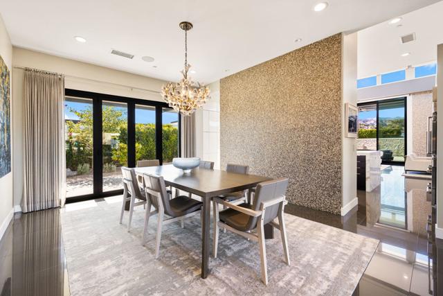 23 Emerald Court, Rancho Mirage CA: https://media.crmls.org/mediaz/2711b876-ee09-44b6-8bee-e8205a4e0991.jpg