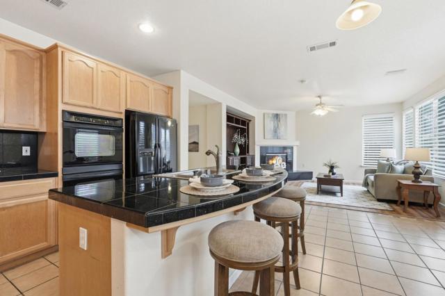 2405 Summerlin Drive, Modesto CA: https://media.crmls.org/mediaz/2711cc2a-cf79-407d-a2f7-373bf5d20532.jpg