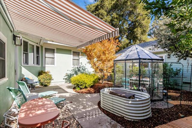 26 Pleasant Street, Los Gatos CA: https://media.crmls.org/mediaz/2711da0c-7388-4b98-af5e-c746cf71cc43.jpg