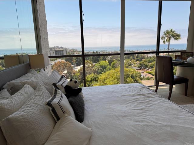 2500 Torrey Pines Road, La Jolla CA: https://media.crmls.org/mediaz/2712b7d7-39de-45a1-b49f-cdce6e6496df.jpg