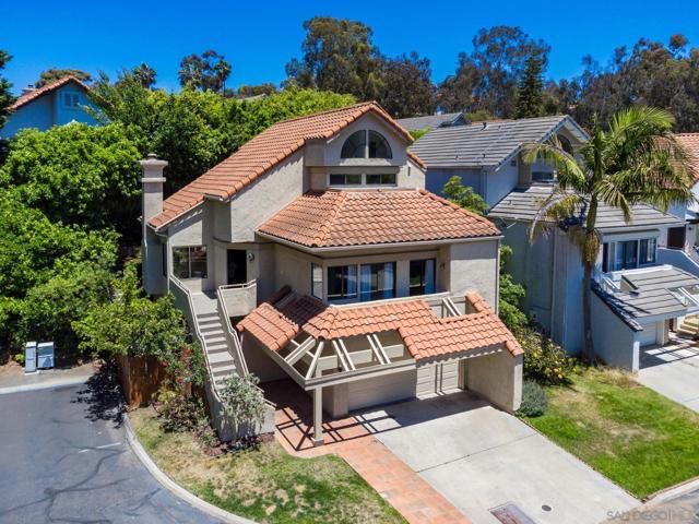 2820 Cedarwood Way, Carlsbad CA: https://media.crmls.org/mediaz/27134558-bc04-4269-9f90-5d9a0c3688f5.jpg