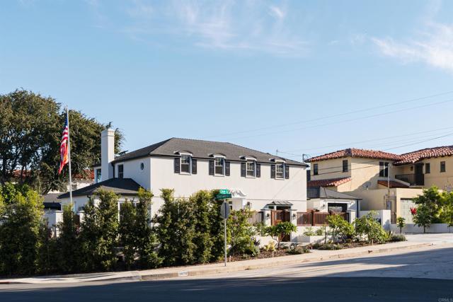2675 Clove Street, San Diego CA: https://media.crmls.org/mediaz/2713aa98-77fb-494b-851e-bae6b30109d4.jpg