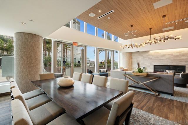888 W E St, San Diego CA: https://media.crmls.org/mediaz/2714a7ec-021c-421c-99db-3060e45b56c5.jpg