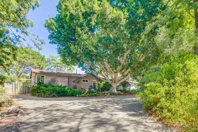 814 Via La Cresta, El Cajon, California 92021, 3 Bedrooms Bedrooms, ,2 BathroomsBathrooms,Single Family Residence,For Sale,Via La Cresta,250001408SD