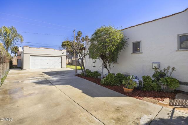 21-web-or-mls-Upmarketmedia_163Lei-74