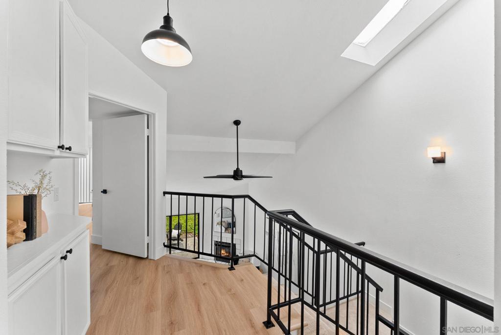 MLS #250029701SD img 12