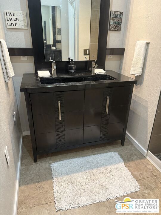 1596 Sabita Way, Palm Springs CA: https://media.crmls.org/mediaz/27184136-a775-4d29-a61f-9ffe4a1caf8b.jpg