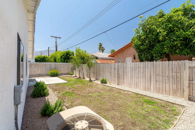 53045 Avenida Obregon, La Quinta CA: https://media.crmls.org/mediaz/2718aa36-7989-49e1-b10b-d845c334f846.jpg