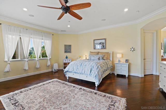 2224 Dos Lomas, Fallbrook CA: https://media.crmls.org/mediaz/271941a4-86f2-43e4-81a8-673f5e1ef561.jpg