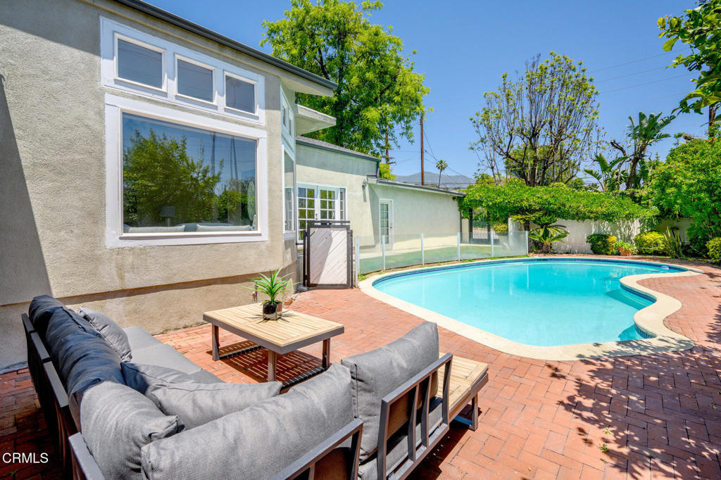 375 Berkshire Avenue La Canada Flintridge img 68