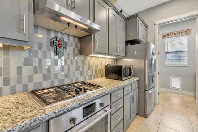 1667 Santana Ranch Drive, Hollister CA: https://media.crmls.org/mediaz/271a2599-57c2-4d86-a342-bacdc3feb223.jpg