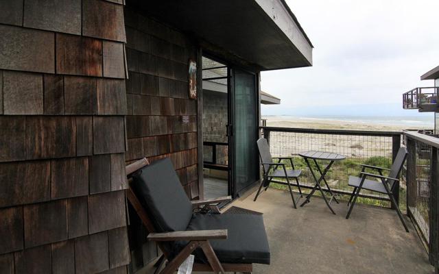 66 Pelican, Watsonville CA: https://media.crmls.org/mediaz/271aa212-ec23-47a0-a412-546d55da9507.jpg