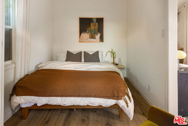6147 Colfax Avenue, North Hollywood CA: https://media.crmls.org/mediaz/271bf32e-098c-4435-ba87-04b14c917694.jpg