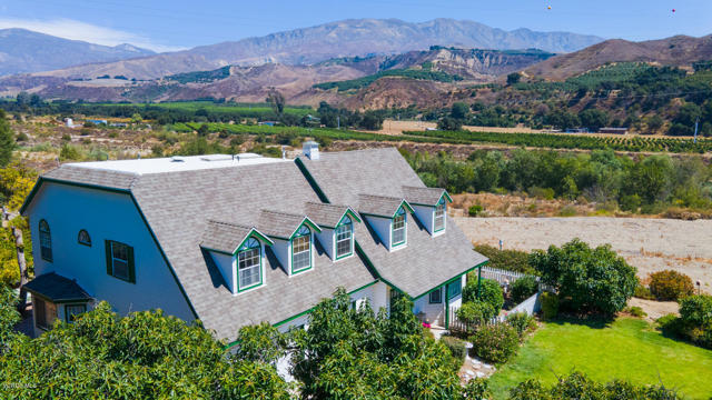 1480 Magnolia Drive, Santa Paula CA: https://media.crmls.org/mediaz/271c0bb6-38b6-4027-bef5-e6d5459b0ac6.jpg