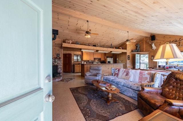 33900 Fabry Road, Soledad CA: https://media.crmls.org/mediaz/271cfb9f-339c-48a4-9c36-22d4accfc9a9.jpg