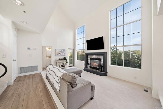 Detail Gallery Image 10 of 39 For 3863 Settineri Ln, Spring Valley,  CA 91977 - 3 Beds | 2/1 Baths