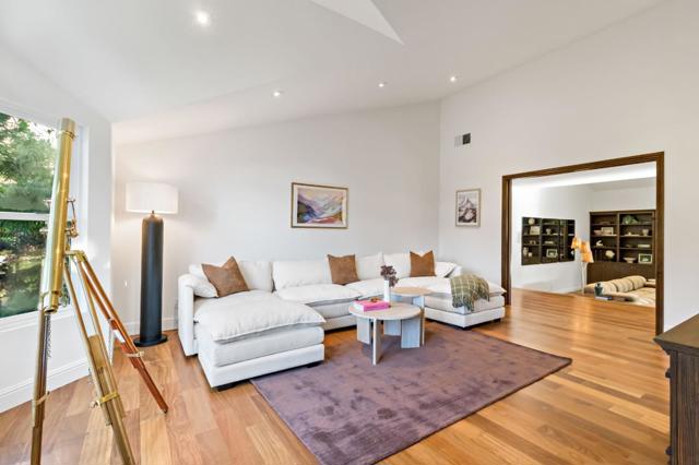 10 Bennett Road, Redwood City CA: https://media.crmls.org/mediaz/271d1034-54ad-4b49-8e9e-148bf9240526.jpg