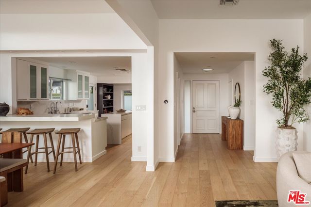 7420 Cervantes Place, Los Angeles CA: https://media.crmls.org/mediaz/271d2697-b8aa-4ea2-bbc1-4f29be730f4c.jpg