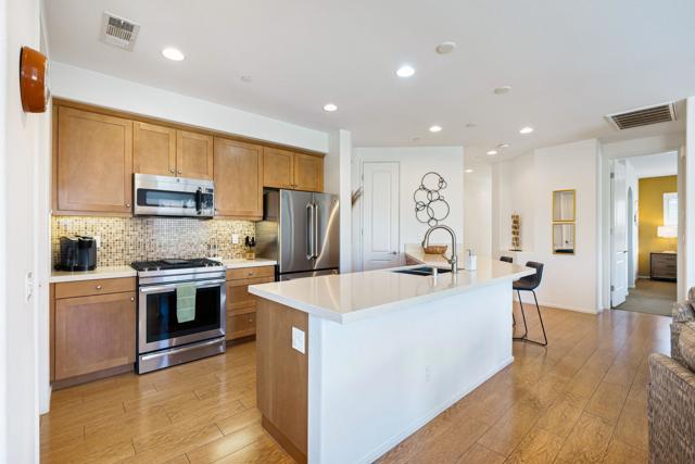 374 Terra Vita, Palm Springs CA: https://media.crmls.org/mediaz/271ed6c5-d4b0-48d7-a8c2-151cfd5100c3.jpg