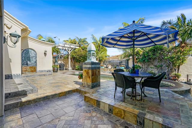 5756 La Jolla Corona Dr, La Jolla CA: https://media.crmls.org/mediaz/271f2821-1708-4818-a2f9-0e4cf6066ac2.jpg