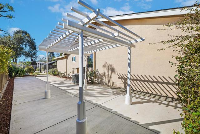 18660 Devon Avenue, Saratoga CA: https://media.crmls.org/mediaz/271f7c9a-fb7f-48fc-9b49-20645fc7fd71.jpg