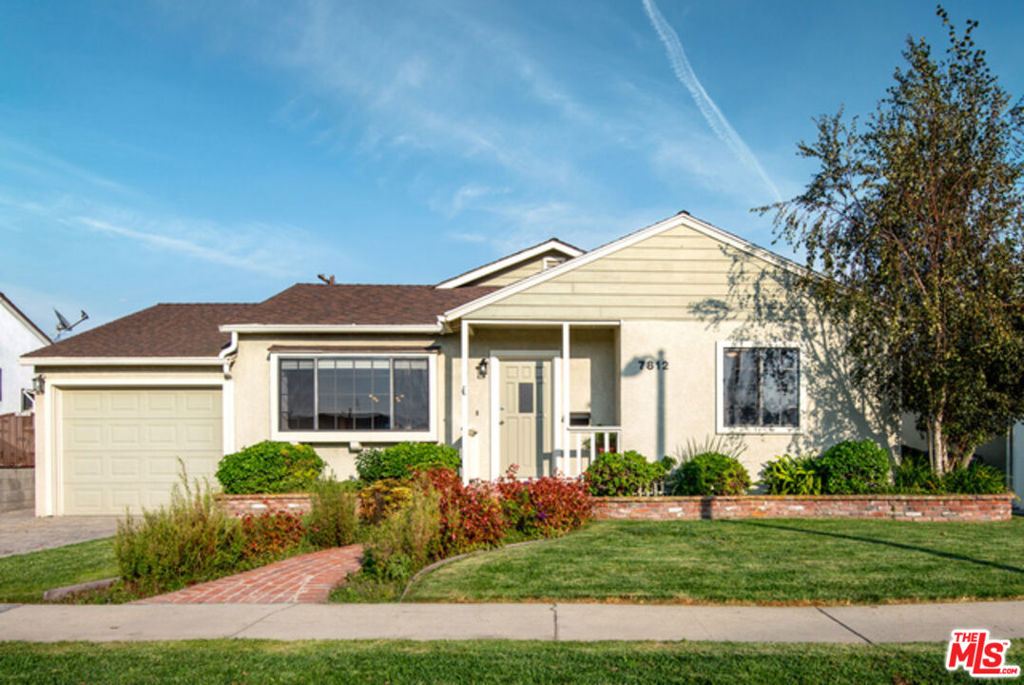 7812 Midfield Avenue, Los Angeles, CA 90045