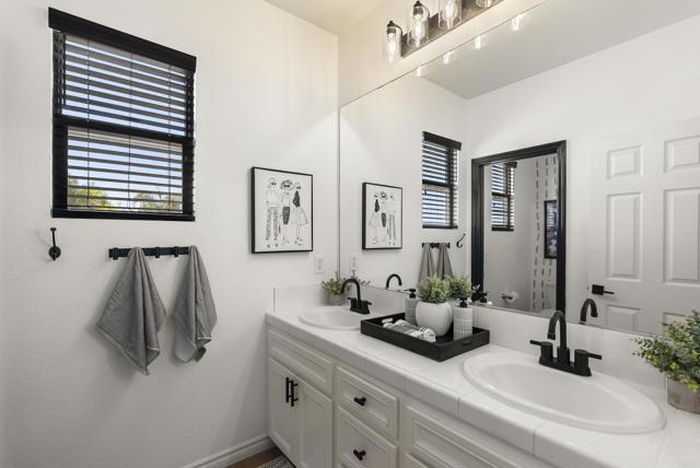 Image 34 of 63 For 1480 Regatta Road