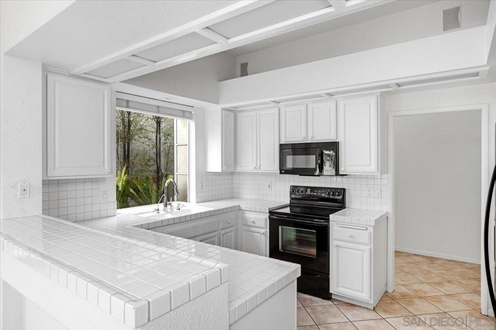 1686 Hermosita Dr - photo 19