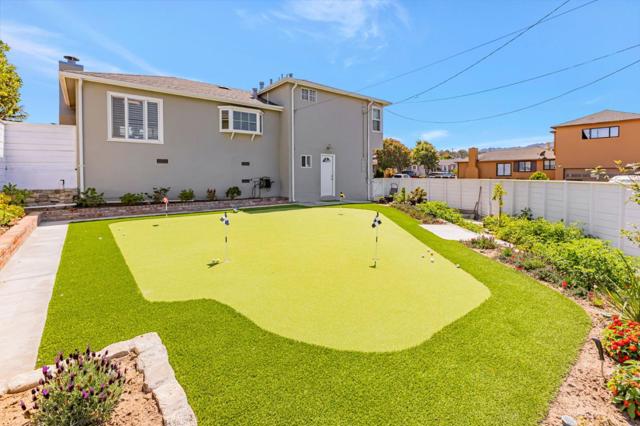 214 Manor Drive, South San Francisco CA: https://media.crmls.org/mediaz/27205580-6342-49bc-a296-226ed24a1d26.jpg