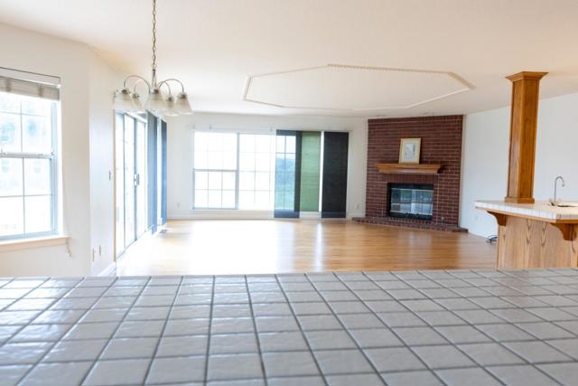 3650 Valley Ridge Lane, San Jose CA: https://media.crmls.org/mediaz/272089e0-ff2c-4f3f-9e8c-1fb5401e26c9.jpg