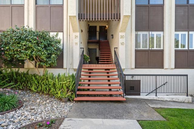 226 W Edith Avenue, Los Altos CA: https://media.crmls.org/mediaz/2722e43c-c0fa-443b-b279-ac592e4a9708.jpg