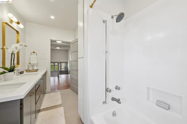 Image 31 of 52 For 15 Blair Ave