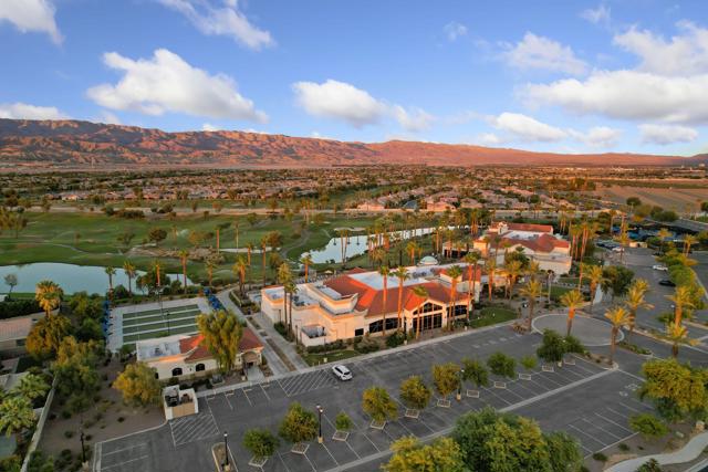 80598 Camino Santa Juliana, Indio CA: https://media.crmls.org/mediaz/27238a5d-c7f1-4a54-8af3-488ced5f3c28.jpg