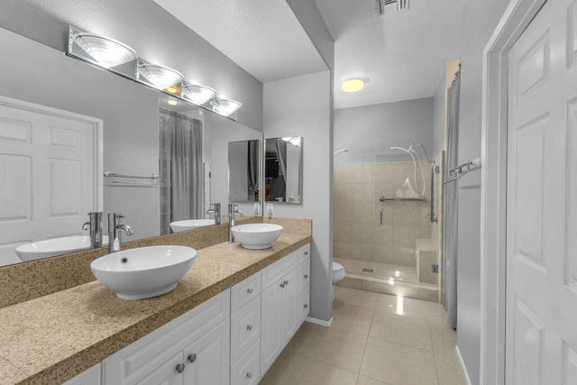 Image 15 of 38 For 68138 Seville Court
