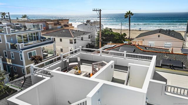 718 Nantasket Ct, San Diego CA: https://media.crmls.org/mediaz/272463b9-ed22-4553-aff4-9a32aae861c2.jpg