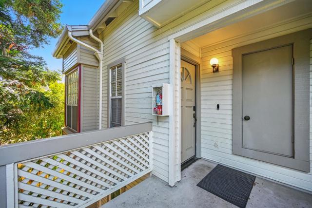 984 Belmont Terrace, Sunnyvale CA: https://media.crmls.org/mediaz/2724bd99-36ee-40bf-b885-02d9f7f177a8.jpg
