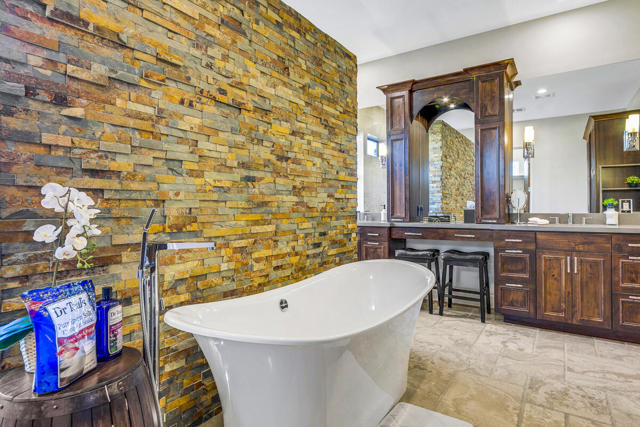 41370 Sparkey Way, Bermuda Dunes CA: https://media.crmls.org/mediaz/2724e96c-9ffa-400f-8cda-c269b1e4466a.jpg