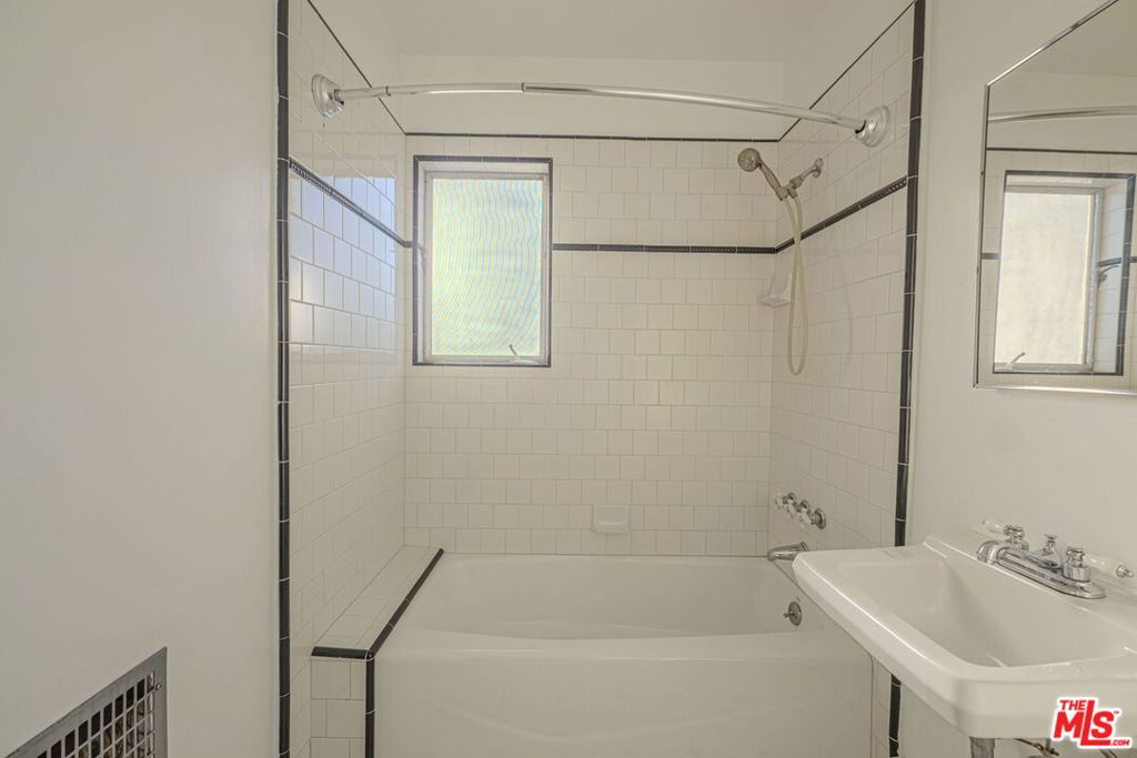 MLS #25507023 image #8