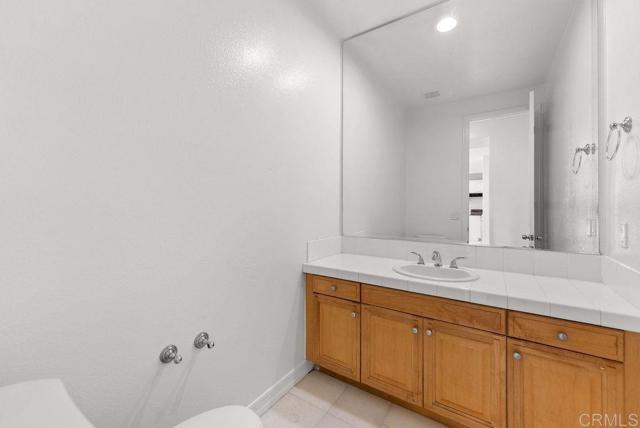 Detail Gallery Image 16 of 44 For 1004 Red Granite Rd, Chula Vista,  CA 91913 - 5 Beds | 4/1 Baths